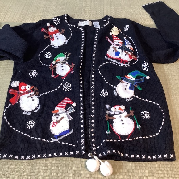 Lemon Grass Womens Holiday Snowman Sweater Skiing Snowman Size Small Black - Picture 6 of 7